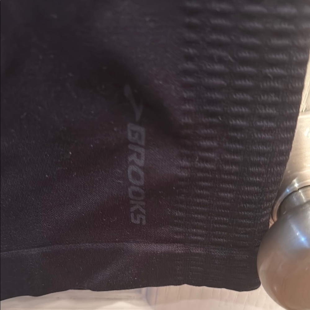Brooks PureProject Seamless Capri Tights - Women's size Large - Picture 5 of 5